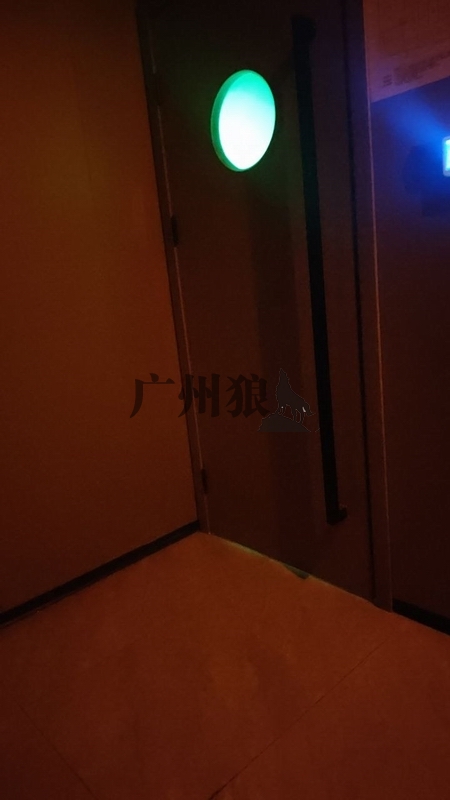 f.jpg